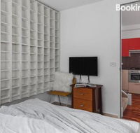 Heart of Sandringham Apartment by Ready Set Host - Sunshine Coast Tourism
