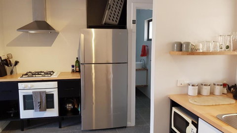 Red Ochre â€“ Large 1BR With Private Courtyard - Holiday Sunshine Coast 4