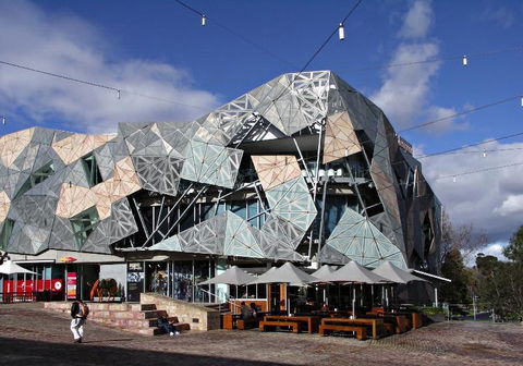 A Stylish & Comfy CBD Studio Near Southern Cross - Sunshine Coast Tourism 1
