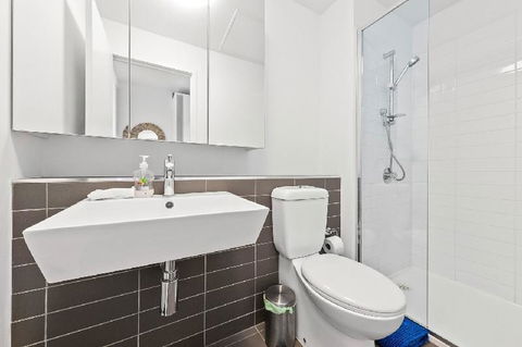 A Stylish & Comfy CBD Studio Near Southern Cross - Sunshine Coast Tourism 2