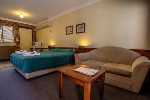 Nundle Accommodation - Holiday Sunshine Coast 5