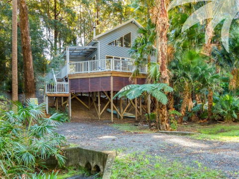 Araluen - Holiday Sunshine Coast 5