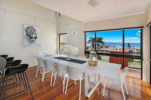 PRTFINO Ultimate Penthouse - Sunshine Coast Tourism 6