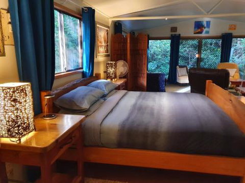 Garden Studio - Sunshine Coast Tourism 1