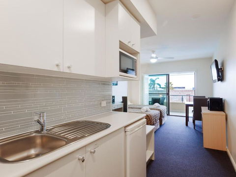 Oaks Pacific Blue 278 265 Sandy Point Road - Sunshine Coast Tourism 6