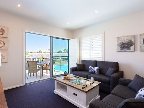 Oaks Pacific Blue 278 265 Sandy Point Road - Sunshine Coast Tourism 4
