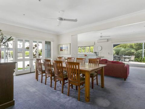 Lanoma - Holiday Sunshine Coast 2