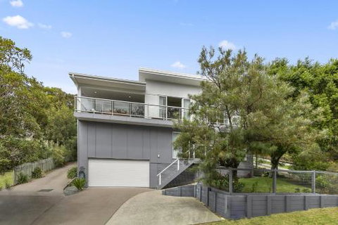 Amalfi - Holiday Sunshine Coast 0