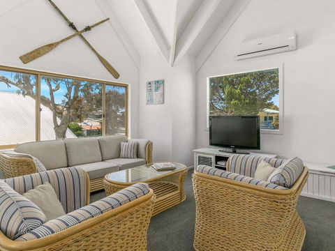 A La Plage - Holiday Sunshine Coast 6