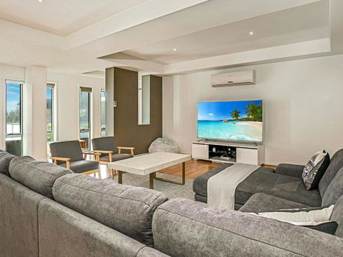 Saltwater Haven - Sunshine Coast Tourism 4