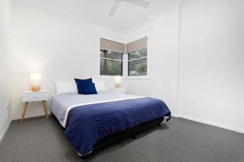 Coastal Retreat - Holiday Sunshine Coast 3