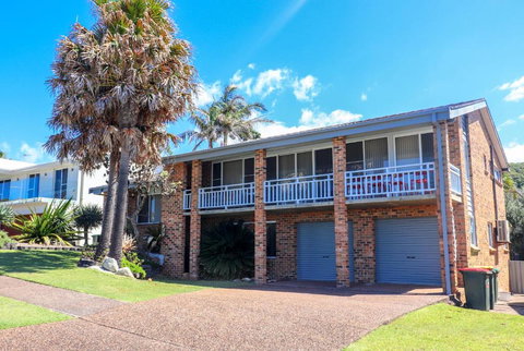 Oceanview BeachHouse - Sunshine Coast Tourism 5