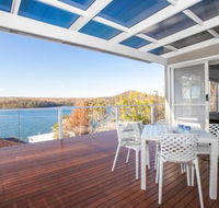 Home on the Water 21 Evans St. Lake Conjola - Holiday Sunshine Coast