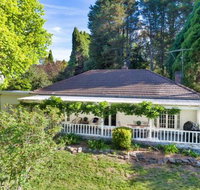 Redwood Cottage Burradoo getaway Southern Highlands 4pm Check Out Sunday - Sunshine Coast Tourism