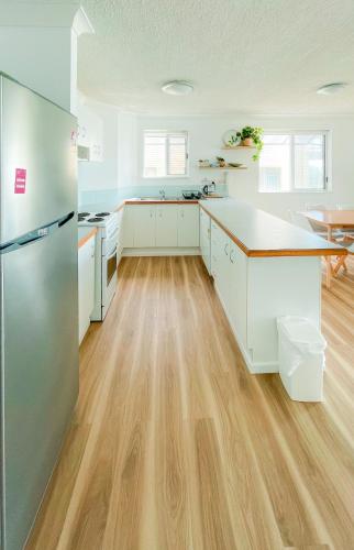 Sanctuary Shores 2 Bedroom Apartment - Holiday Sunshine Coast 3