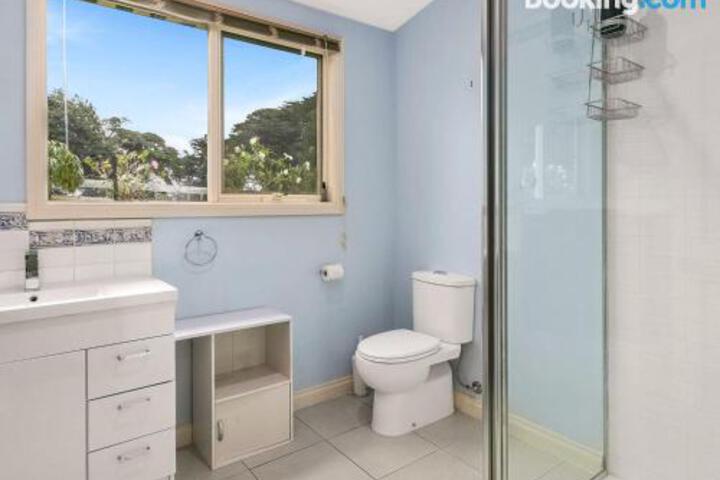 Almurta ACT Holiday Sunshine Coast