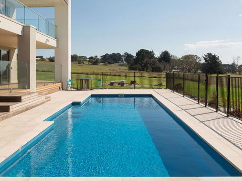 Ocean Breeze - Sunshine Coast Tourism 6