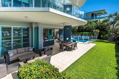 Pavillions 2 Luxury 4 Bedroom 3 Bathroom With In-ground Pool And Golf Buggy - Sunshine Coast Tourism 0