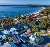 Mermaid Cottage at Hyams Beach 4pm Check Out Sundays - Holiday Sunshine Coast