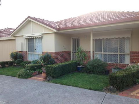 Paradise At The Beach Rosebud - Sunshine Coast Tourism 0
