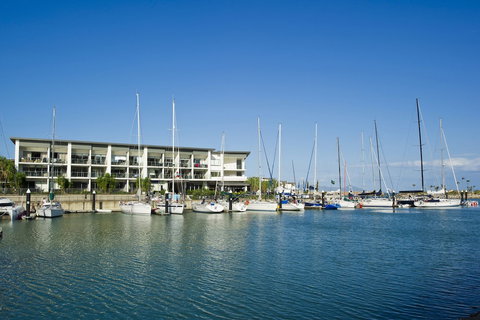 Blue On Blue Studio Room 1222 - Sunshine Coast Tourism 0