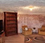 Desert Gum Retreat Gough St - Sunshine Coast Tourism