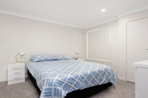 Kentia Drive 28 - Holiday Sunshine Coast 2