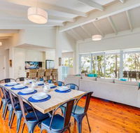 Harlequin Beach House 4pm Check Out Sundays - Holiday Sunshine Coast