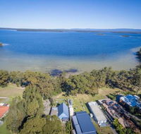 SORRENTO LAKESIDE Sanctuary Point 4pm check out Sundays - Holiday Sunshine Coast