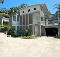 Shorelines at Hyams 4pm Check Out Sundays - Holiday Sunshine Coast