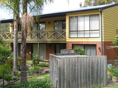 Take Time At Hyams Beach 4pm Check Out Sundays - Holiday Sunshine Coast 0