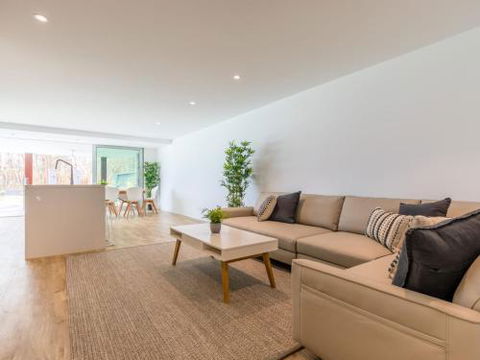 Vukeville Beachfront Luxury With Pool 4pm Check Out Sundays - Holiday Sunshine Coast 5