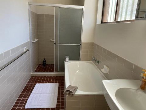 Flynns Retreat Everard Street - Holiday Sunshine Coast 4