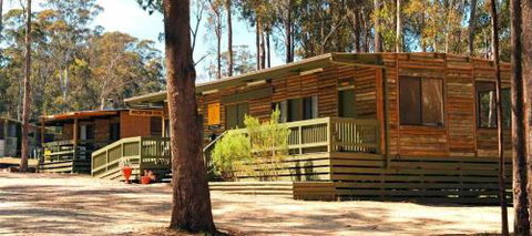 Lakes Entrance Log Cabins - Holiday Sunshine Coast 0