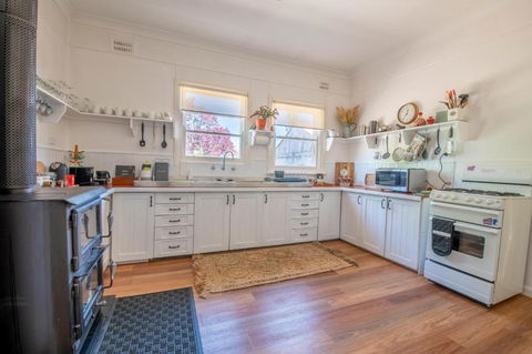 The Cottage Bondonga - Sunshine Coast Tourism 1