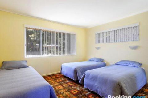 Perrumba Street Cottage - Sunshine Coast Tourism 0