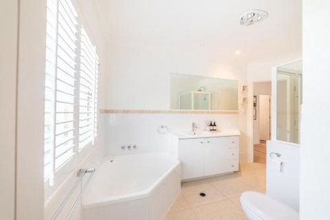 Beaches - Sunshine Coast Tourism 6