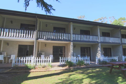 Ananda Wellness Retreat - Holiday Sunshine Coast 0