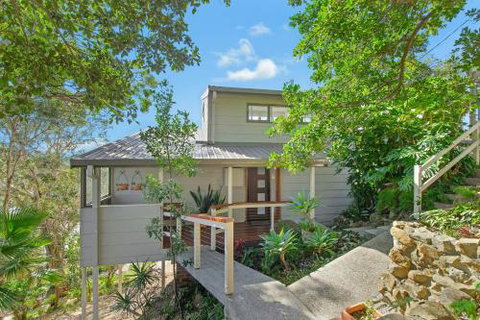 Valparaiso 23 Dulconghi Street - Sunshine Coast Tourism 1