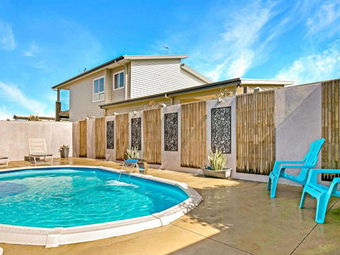 Woolamai Beach Villa - Sunshine Coast Tourism 3