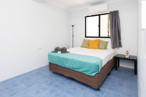 Airlie Sun & Sand Accommodation 3 - Sunshine Coast Tourism 5
