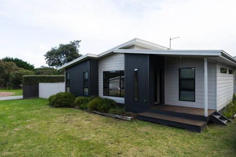 34 Ash Avenue Sandy Point - Sunshine Coast Tourism 3