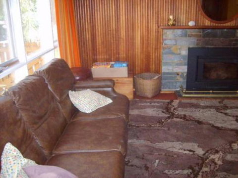 2 Caringal Street Waratah Bay - Sunshine Coast Tourism 4