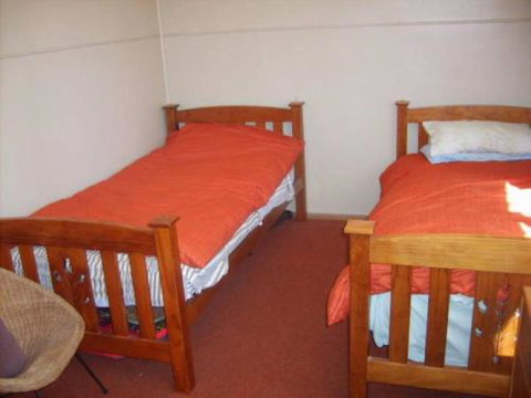 2 Caringal Street Waratah Bay - Sunshine Coast Tourism 3