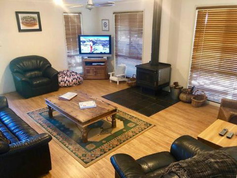 1 Tecoma Avenue Sandy Point - Sunshine Coast Tourism 0