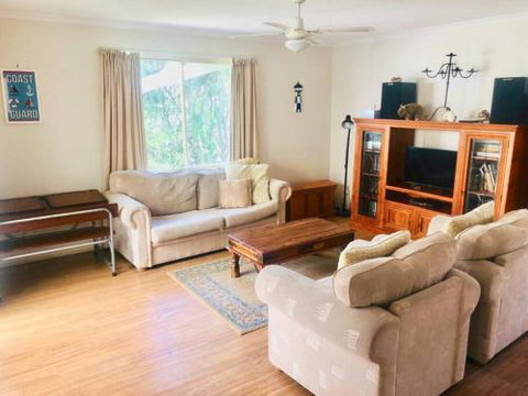 1 Tecoma Avenue Sandy Point - Sunshine Coast Tourism 6