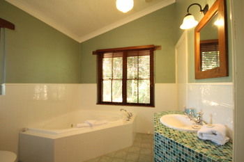 Galnyamba.Friday Creek Retreat - Holiday Sunshine Coast 5