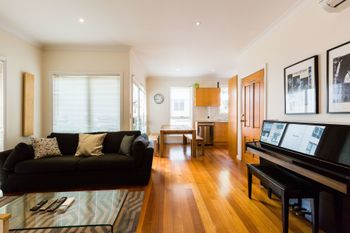 KIM 2BDR West Melbourne Apartment - Holiday Sunshine Coast 2
