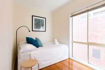 KIM 2BDR West Melbourne Apartment - Holiday Sunshine Coast 3