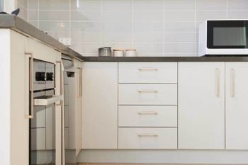 Chic Modern & Designer Apartment - Sunshine Coast Tourism 3